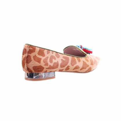 Giraffe print pointed toe ballerina