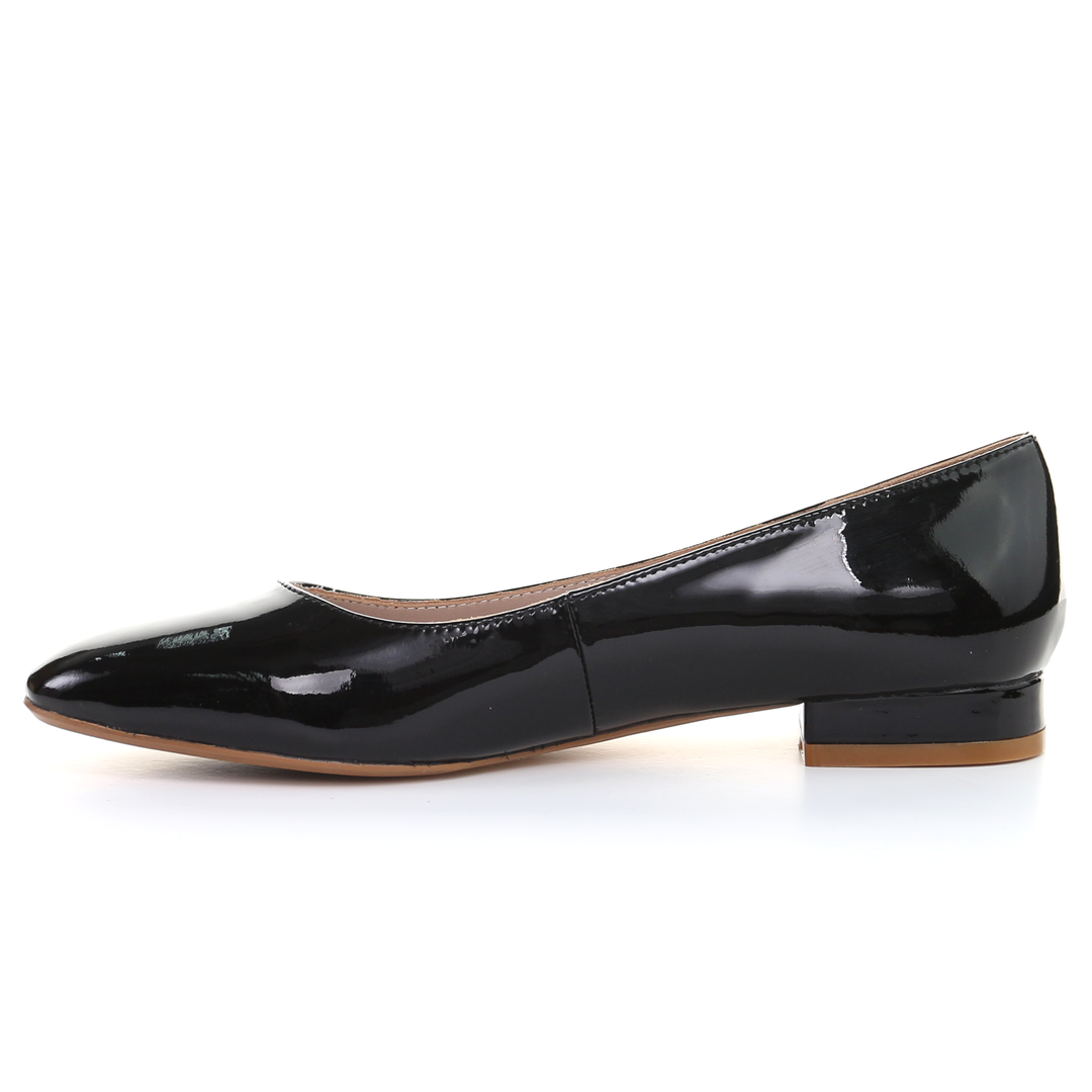 Patent Leather Square Toe Ballerina (Black)